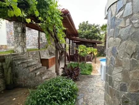 2 Villen Zum Verkauf Auf Einem 1500M2 Grossen Grundstück In Akkaya, Dem Wunder Der Natur