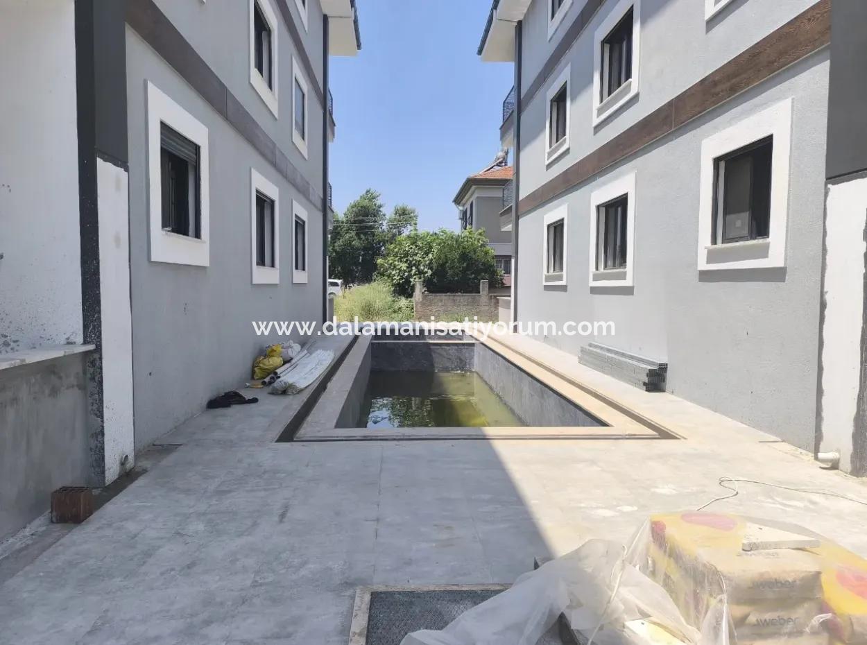 Dalaman Merkez Mahallesin De Satılık 2+1 Ve 1+1 Havuzlu Daireler