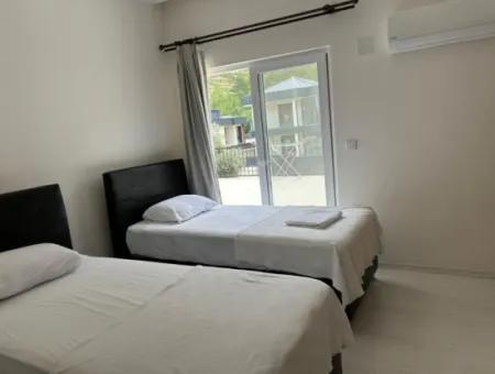Doğa Mucizesi Akkayada 1500M2 Arsanın İçerisinde 2 Adet Satılık Villalar
