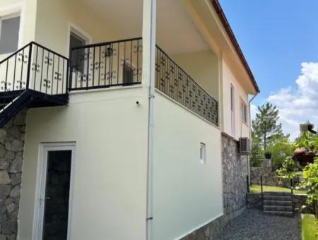 Doğa Mucizesi Akkayada 1500M2 Arsanın İçerisinde 2 Adet Satılık Villalar