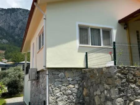 Doğa Mucizesi Akkayada 1500M2 Arsanın İçerisinde 2 Adet Satılık Villalar