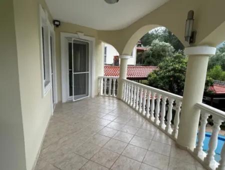 Doğa Mucizesi Akkayada 1500M2 Arsanın İçerisinde 2 Adet Satılık Villalar