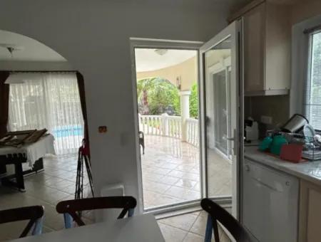 Doğa Mucizesi Akkayada 1500M2 Arsanın İçerisinde 2 Adet Satılık Villalar